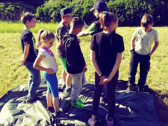 Foto-Galerie_bushcraft-sauerland_kindergeburtstag_im_wald_10_640x480